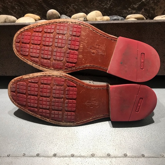 COLE HAAN Gray Wingtips